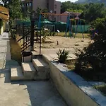 бийчхаус *