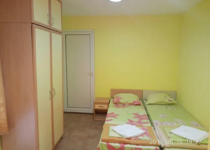 Holiday home бийчхаус Kranevo